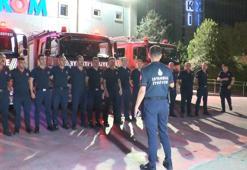 İstanbul İtfaiyesi, söndürme çalışmalarına destek olmak için 7 araç, 31 personel ile İzmir'e doğru yola çıktı