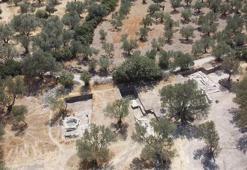 Apollon Smintheus Kutsal Alanı'ndaki kazılarda 1500 yıllık konutlar gün yüzüne çıkarılıyor