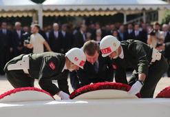 3'üncü Cumhurbaşkanı Celal Bayar, kabri başında anıldı