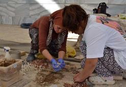 Sardes Antik Kenti'ndeki sinagogun taban mozaiklerini kadınlar yeniliyor