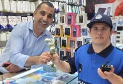 Down sendromlu Mustafa, 1 günlüğüne zabıta olup devriyeye çıktı