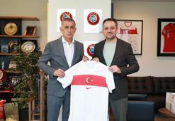 Bakan Yardımcısı Enes Eminoğlu, TFF Başkanı Hacıosmanoğlu'nu ziyaret etti