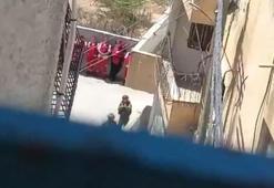 Filistin Kızılayı: İsrail askerleri, mülteci kampına baskın düzenleyerek çalışanlarımızı gözaltına aldı