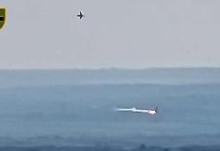 Ukrayna, Rus savaş uçağının vurulma anını paylaştı