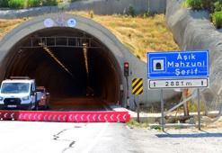 6 Şubat depreminde beton blokları oynayan tünel, yeniden trafiğe kapatıldı