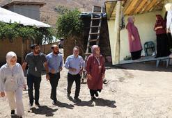 Bahçesaray kırsalında kapı kapı dolaşıp, kanser taraması yapıyorlar