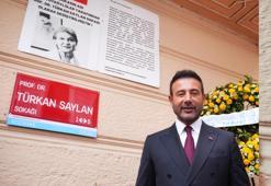 Prof. Dr. Türkan Saylan'ın adı verilen sokağa tabela asıldı
