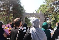 Azerbaycanlı şehit aileleri, Cebeci Askeri Şehitliği’ni ziyaret etti