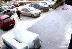 Saklandığı masanın altında polisi arayıp, 'Beni öldürmeye geldi' demiş