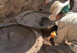 Bakan Ersoy: Ayanis Kenti'ndeki kazılarda 3 kalkan ile 1 miğfer bulundu