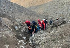 Erzincan'da dağlık alana zorunlu iniş yapan yamaç paraşütçüsü 7 saatte kurtarıldı