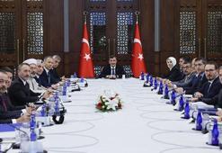 İletişim Başkanı Altun: Teknolojinin bağımlılık oluşturan zararlı yönlerini elimine etmeliyiz