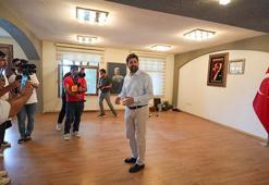 Tarsus Belediye Başkanının makam odasındaki eşyalar haczedildi