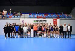 Cumhuriyet Kupası Kadınlar Voleybol Turnuvası başladı