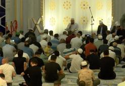 İstanbul'da Mevlit Kandili idrak edildi