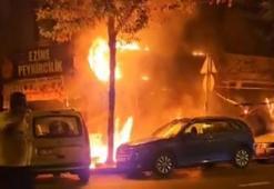 Kağıthane’de dolabı yaktılar; dükkan ve 4 araç zarar gördü