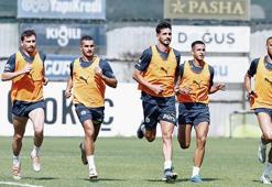 Fenerbahçe, Galatasaray derbisine hazırlanıyor