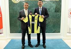 Bakan Kurum, Fenerbahçe Başkanı Ali Koç ve yönetim kurulu üyelerini kabul etti