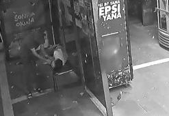 Otobüs durağında rahatsızlanan işçinin para, telefon ve altın kolyesini çaldı