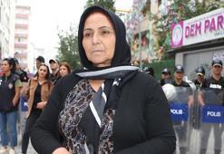 Van'daki evlat eylemine katılan anne: PKK bir oğlumu kaçırdı, birini infaz etti