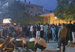 120 bin TL'lik telefon için, geceden kuyruğa girdiler