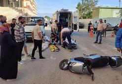 Elektrikli motosiklet yayaya çarptı: 2 yaralı
