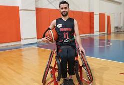 Engelini basketbolla aştı: Empati kurmaya çalıştığım takımda oyuncu oldum
