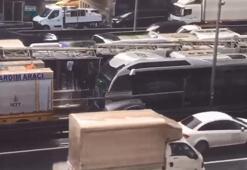 Avcılar’da metrobüs kazası kamerada