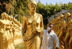 Altın Portakal'ın simgesi 'Venüs' heykelleri Antalya sokaklarında