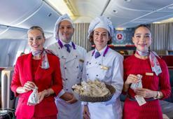 Dünyanın ilk ekmeği yolcuların beğenisine sunuldu