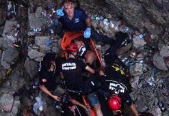 Manzarayı izlerken 30 metrelik falezlerden düştü