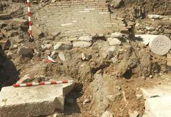 Prof. Dr. Sözbilir: İzmir'deki 2 antik kent en az 3 kez depremlerle yıkılmış