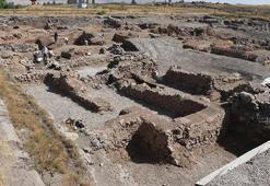 Erken Tunç Çağı'na tarihlenen sarayda 20'ye yakın oda ortaya çıkarıldı