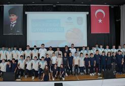 Anadolu Efes ile Okyanus Kolejleri, öğrenci-sporcular için iş birliğini 4 yıl uzattı