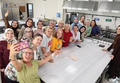 Sultangazi’de işitme engellilere özel Çikolata Atölyesi gerçekleştirildi