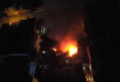 Bursa'da palet fabrikası, alev alev yandı