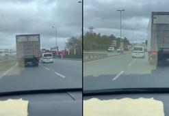 Trafikte tehlikeli inatlaşma kamerada