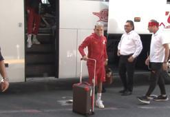 Galatasaray, FC RFS maçı için Letonya’ya gitti