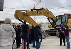 Site sakinlerinden, belediyenin nizamiyeyi 'yıkım' kararına karşı 'nöbet'