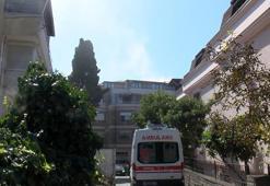 Bakırköy'de 3 katlı binada yangın: Mahsur kalan 1 kişi kurtarıldı