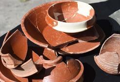 Smyrna Antik Kenti'nde Roma Dönemi'ne ait mutfak ve ev aletleri bulundu