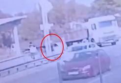 Bebek arabası ile kaldırımda yürüyen Yıldız'ın TIR'ın altında kalıp, öldüğü kaza kamerada