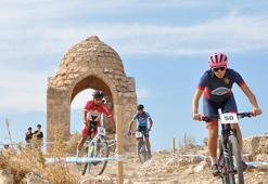Mardin’de Dara Antik Kenti’nde nefes kesen uluslararası dağ bisikleti yarışması
