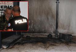 Komşusunun kapısına tiner döküp yaktı