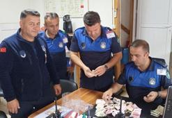 Pazaryerinde dilencilik yaptı, 1 saatte 1300 TL topladı