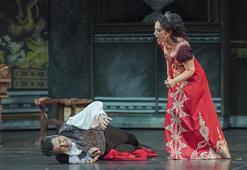 Sezonun ilk opera temsili 'Tosca'