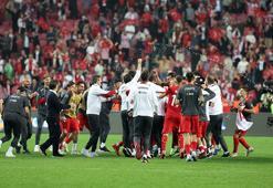 Ay-yıldızlılar, Karadağ engelini tek golle geçti