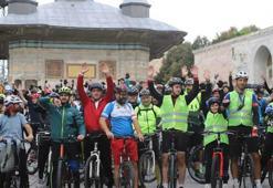 Bisikletliler Tarihi Yarımada’da Pedal Çevirdi