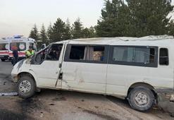 Tarım işçilerini taşıyan minibüs devrildi: 1'i çocuk 2 ölü, 13 yaralı