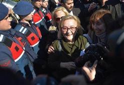 'Çıplak arama' davasında 2 polise 5'er ay hapis